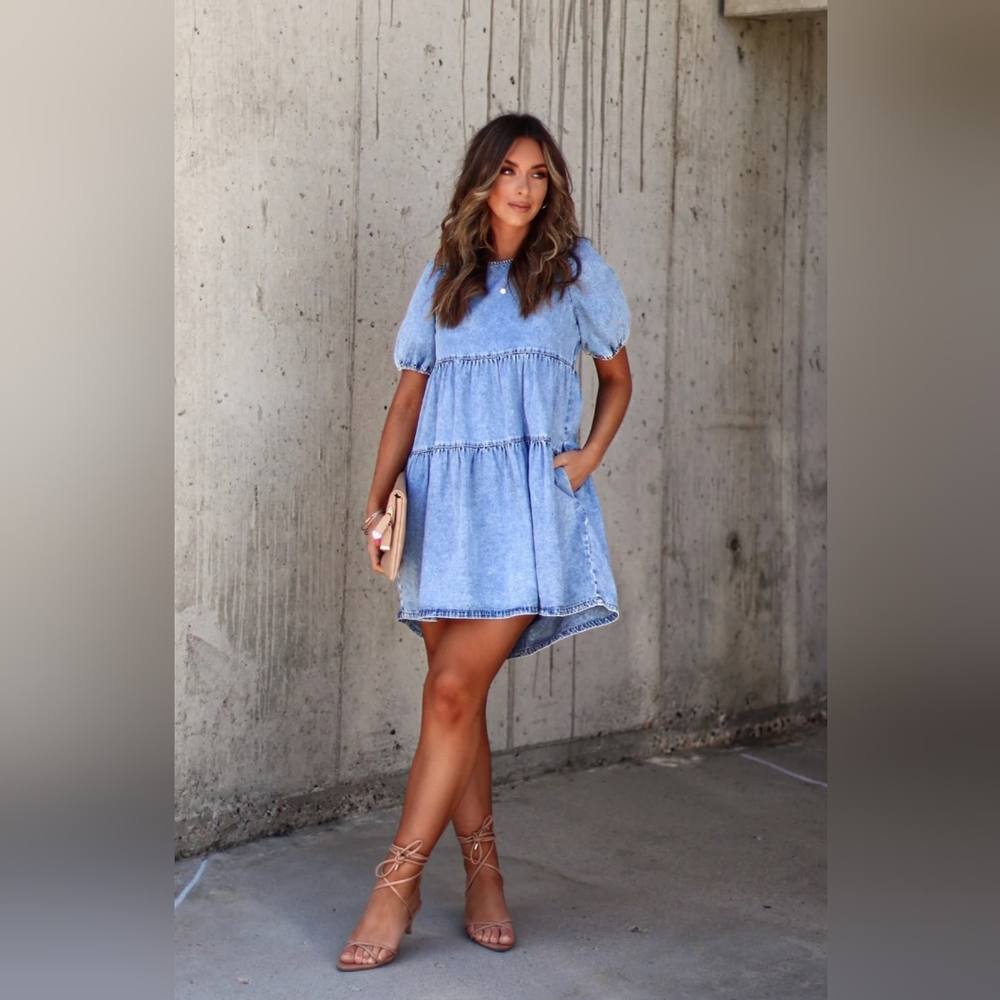 NWT VICI Collection DOWN IN AUSTIN DENIM MINERAL WASH POCKETED TIERED MINI DRESS